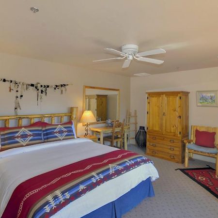 Adobe Hacienda - Anasazi Suite Apts Седона Экстерьер фото