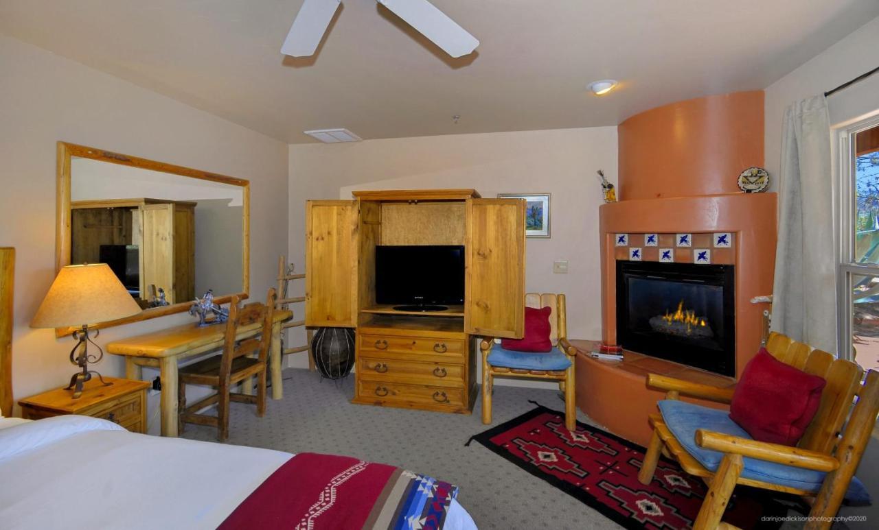 Adobe Hacienda - Anasazi Suite Apts Седона Экстерьер фото