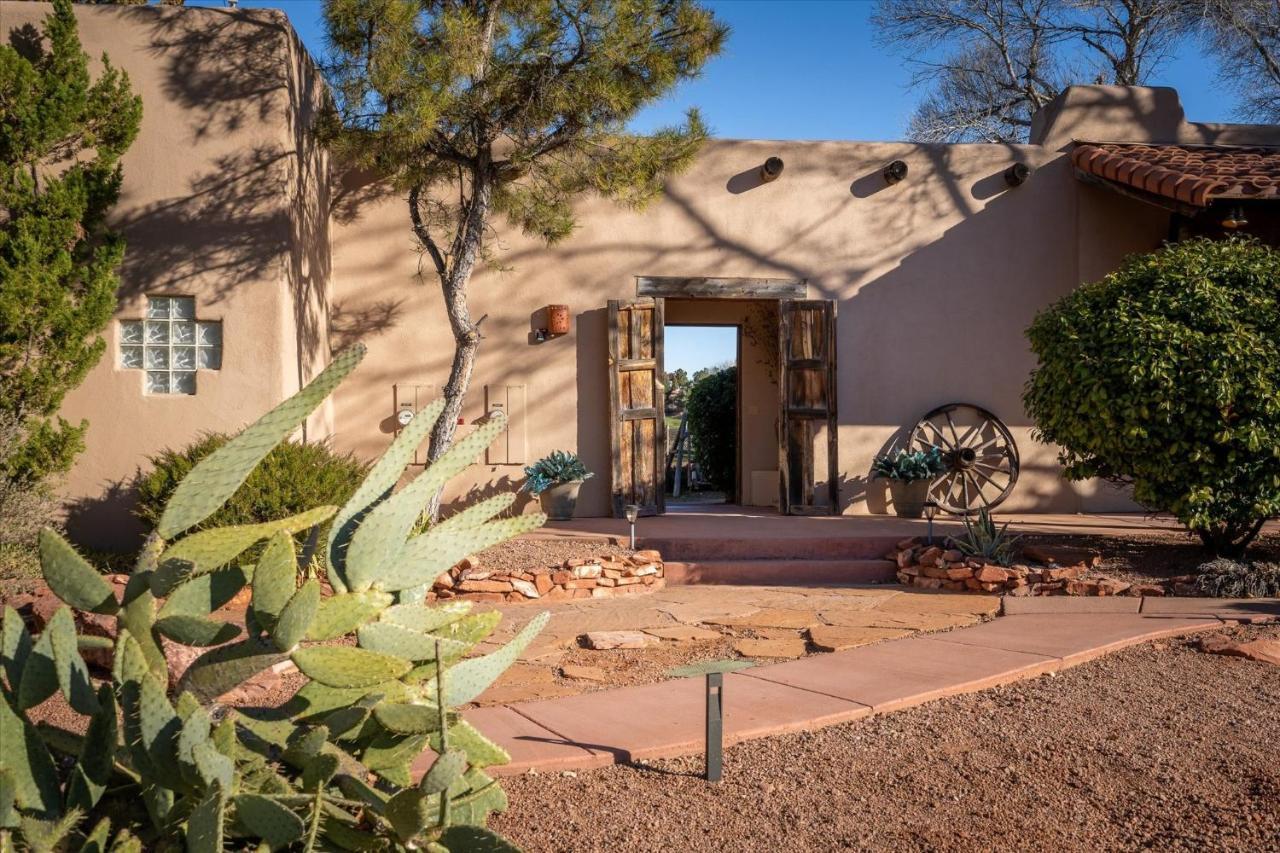 Adobe Hacienda - Anasazi Suite Apts Седона Экстерьер фото